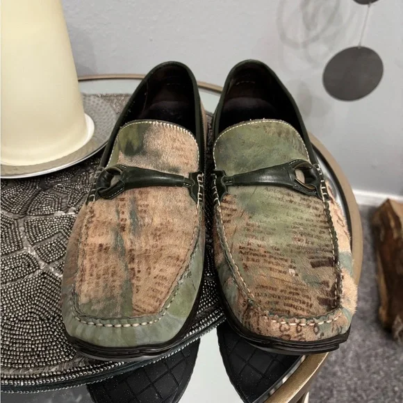 Like new, Donald J Pliner Newsprint calves hair driving moc. Very cool - Picture 2 of 4